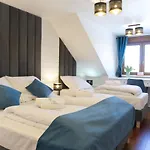 Funaberia -25 Hektarowa Luksusowa Posiadłość Z Basenem, Jacuzzi, Sauną, Boiskiem Wielofunkcyjnym * Skop