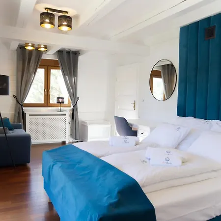 Funaberia -25 Hektarowa Luksusowa Posiadlosc Z Basenem, Jacuzzi, Sauna, Boiskiem Wielofunkcyjnym