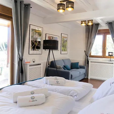 度假居 Funaberia -25 Hektarowa Luksusowa Posiadlosc Z Basenem, Jacuzzi, Sauna, Boiskiem Wielofunkcyjnym *