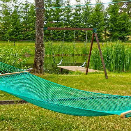Funaberia -25 Hektarowa Luksusowa Posiadlosc Z Basenem, Jacuzzi, Sauna, Boiskiem Wielofunkcyjnym Skop
