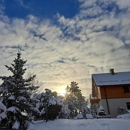 Funaberia -25 Hektarowa Luksusowa Posiadlosc Z Basenem, Jacuzzi, Sauna, Boiskiem Wielofunkcyjnym Skop