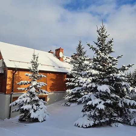 Funaberia -25 Hektarowa Luksusowa Posiadlosc Z Basenem, Jacuzzi, Sauna, Boiskiem Wielofunkcyjnym Ferienhaus Skop