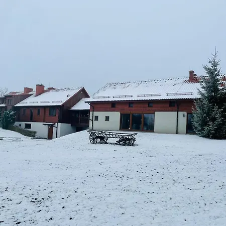 Funaberia -25 Hektarowa Luksusowa Posiadlosc Z Basenem, Jacuzzi, Sauna, Boiskiem Wielofunkcyjnym 度假居 Skop