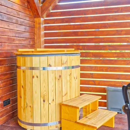 Funaberia -25 Hektarowa Luksusowa Posiadlosc Z Basenem, Jacuzzi, Sauna, Boiskiem Wielofunkcyjnym * Skop